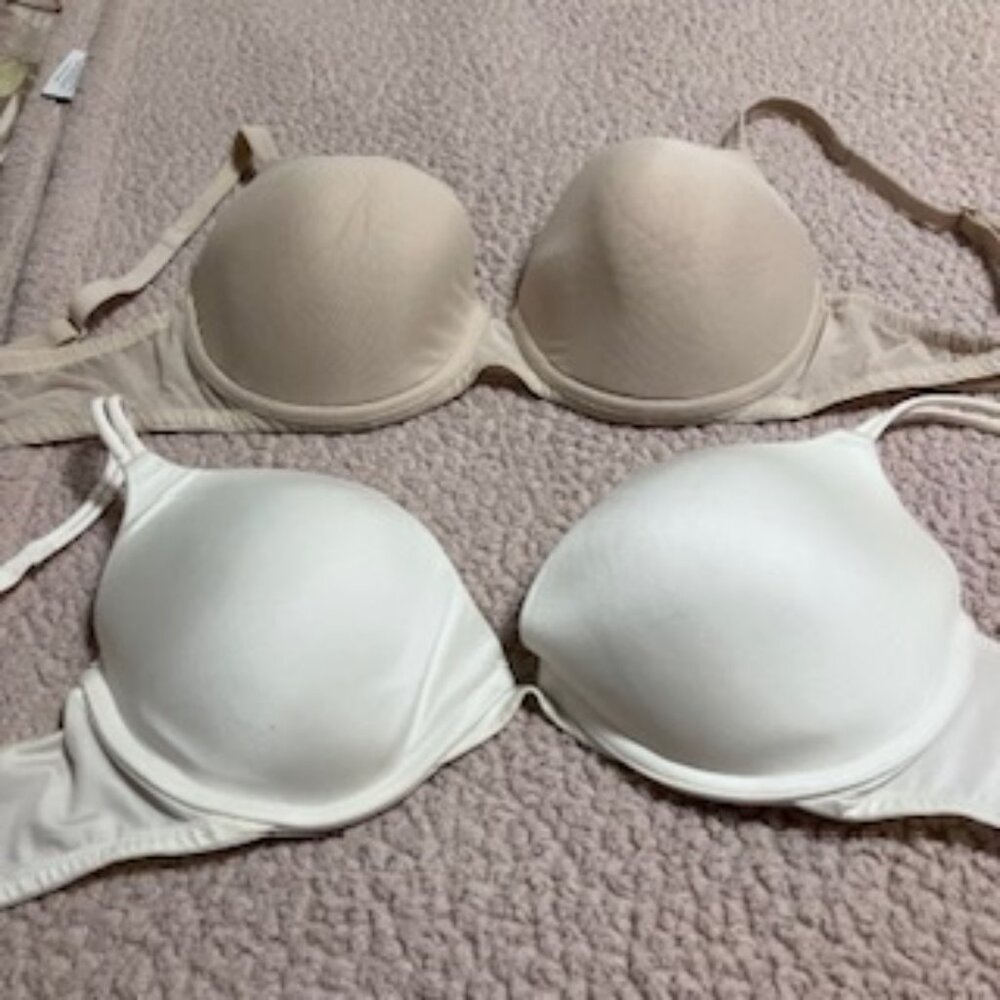 Bundle of 2 Victoria Secret Bras  Size 38C
